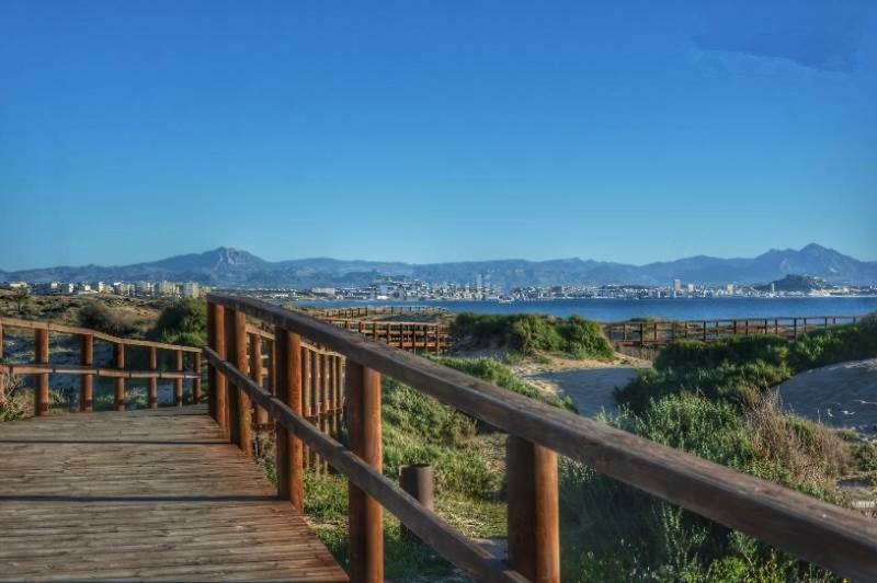 Apartamento Con Terraza 50M2，500M A La Playa Daire Arenales del Sol Dış mekan fotoğraf